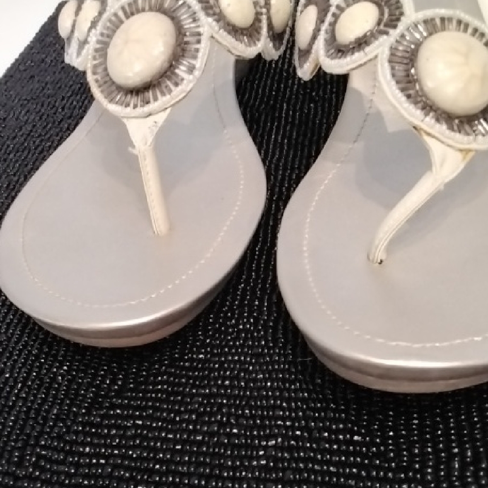 Bandolino Women's Cream Embellished Sandals - Picture 7 of 10